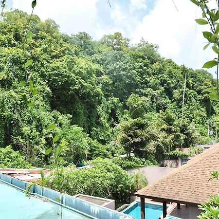 Panwaburi Beachfront Resort - SHA Extra Plus Exterior foto View of the resort