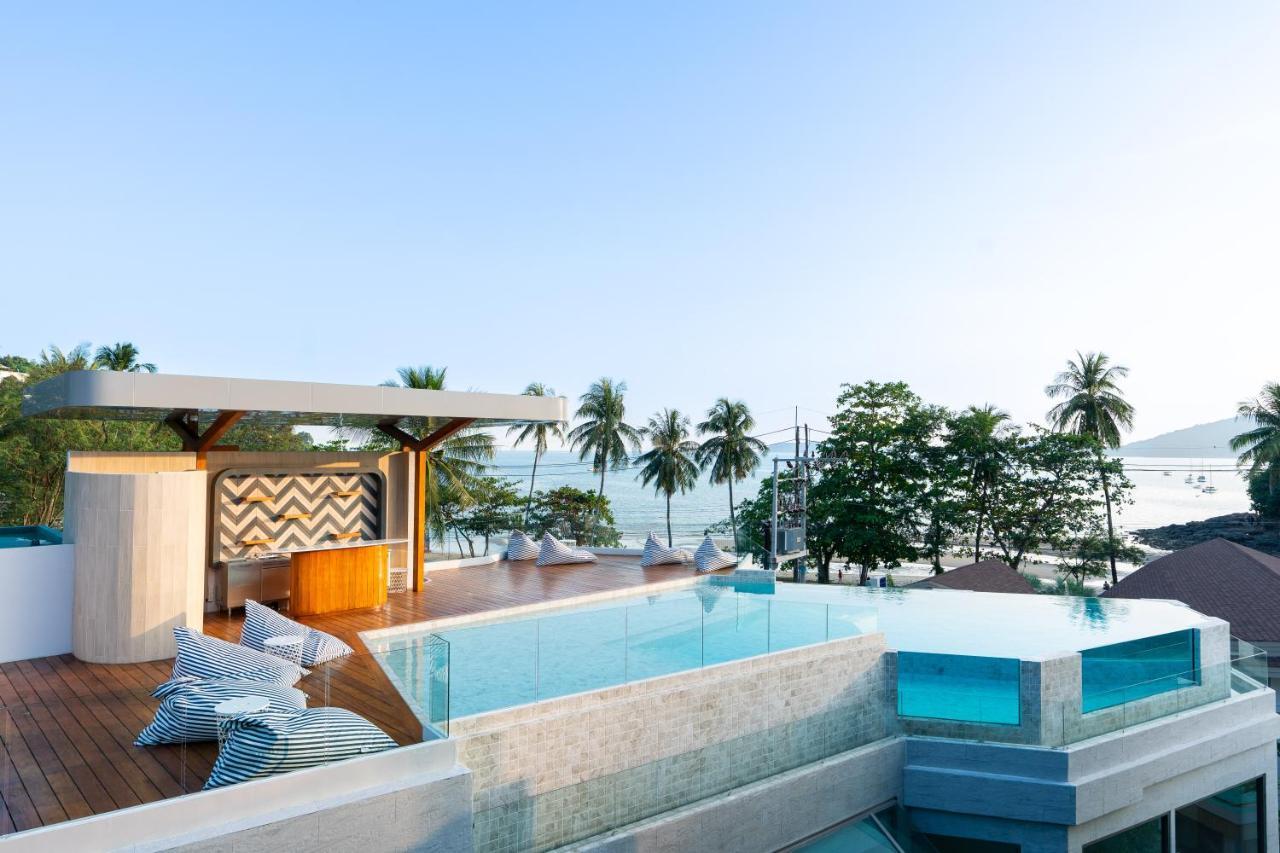 Panwaburi Beachfront Resort - SHA Extra Plus Exterior foto The rooftop pool at the hotel