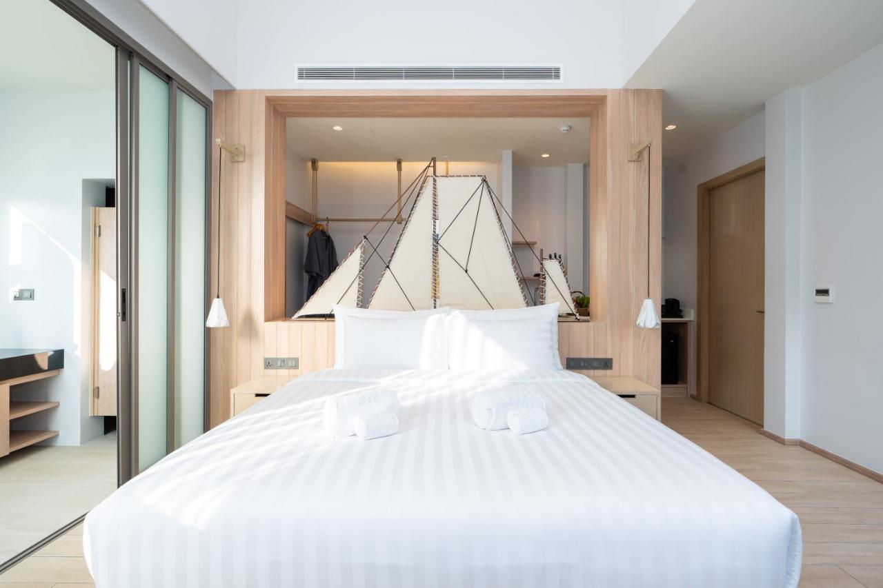Panwaburi Beachfront Resort - SHA Extra Plus Exterior foto A bedroom at the hotel