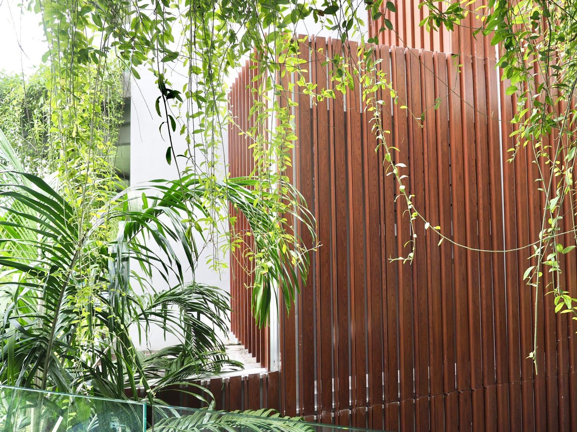 Panwaburi Beachfront Resort - SHA Extra Plus Exterior foto The "greenhouse"